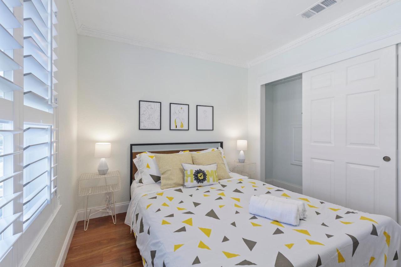 @ Marbella Lane - Buckingham Place Laundry + P Pacífica Exterior foto